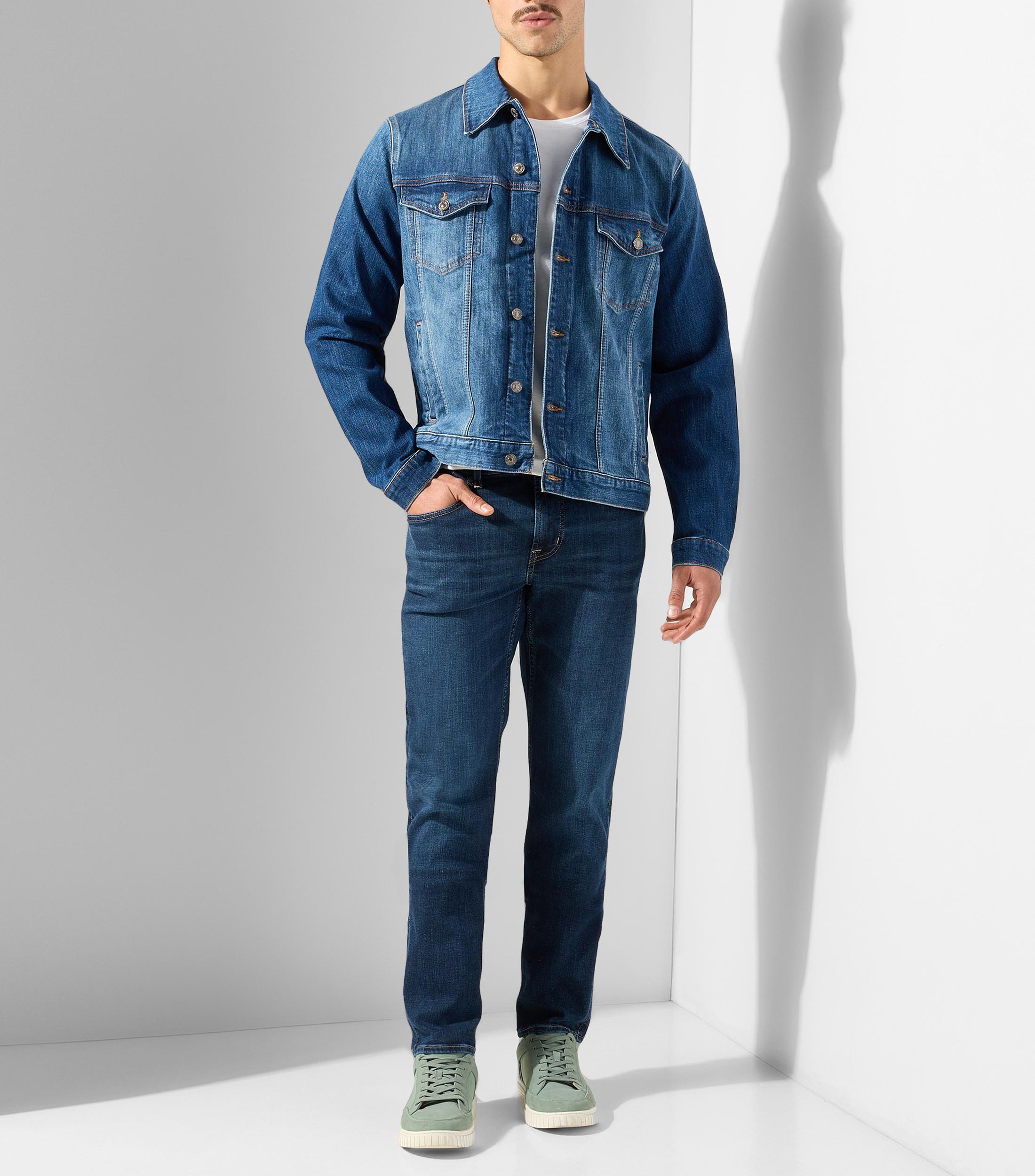 Jeans Slim Tapered Hombre